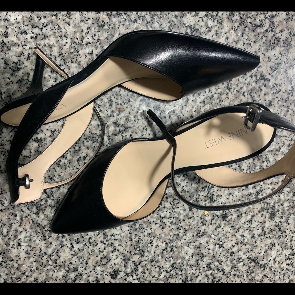 Nine West Pumps 🖤